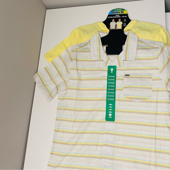 Hurley Youth 2 pack Button down shirt + tee set, NWT. - Picture 5 of 11